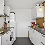 Дом отдыха 3 Bedroom Beautiful In