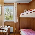 Дом отдыха 3 Bedroom Beautiful In